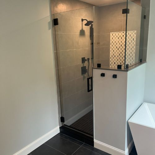 Frameless Door Panel and Return Clips  Image